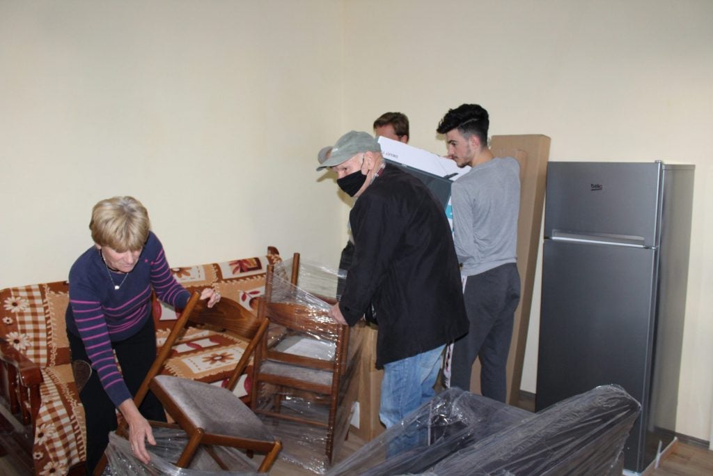Neue Möbel werden geliefert