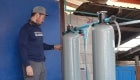 Aufbau der Wasserfiltrierungsanlage in Thailand
