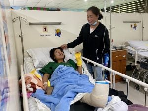 Gliesa im Krankenbett nach der Operation.