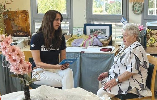 Im Gespräch mit Holocaust-Überlenbender Rosa 