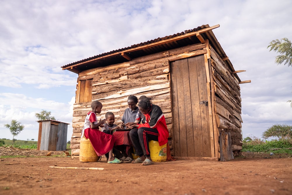 Eine Familie in Inkariak Ronkena.